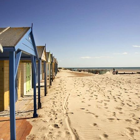 Panoramic Sea Views In Beachfront Apt W Balcony Bognor Regis Buitenkant foto