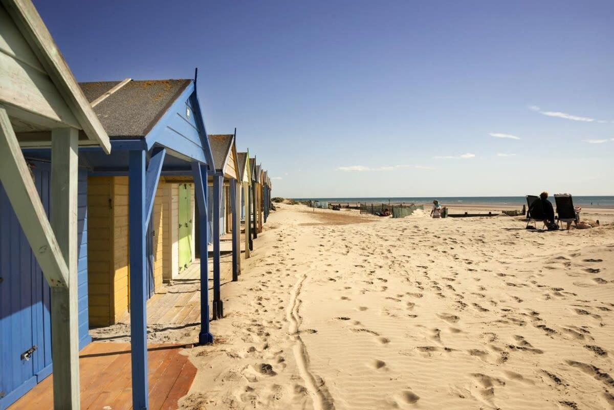 Panoramic Sea Views In Beachfront Apt W Balcony Bognor Regis Buitenkant foto
